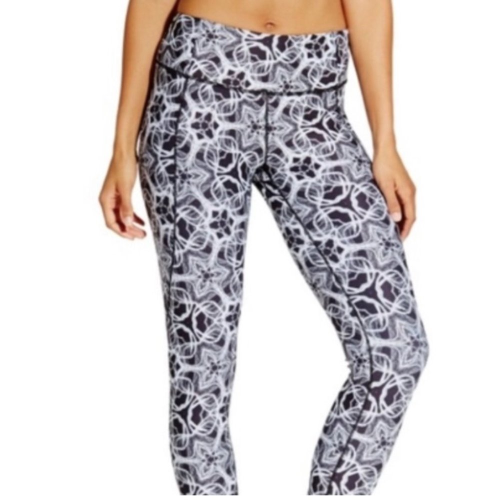 CALIA  Women's Essential Tight Fit Charcoal Geo Ankle Leggings Size L